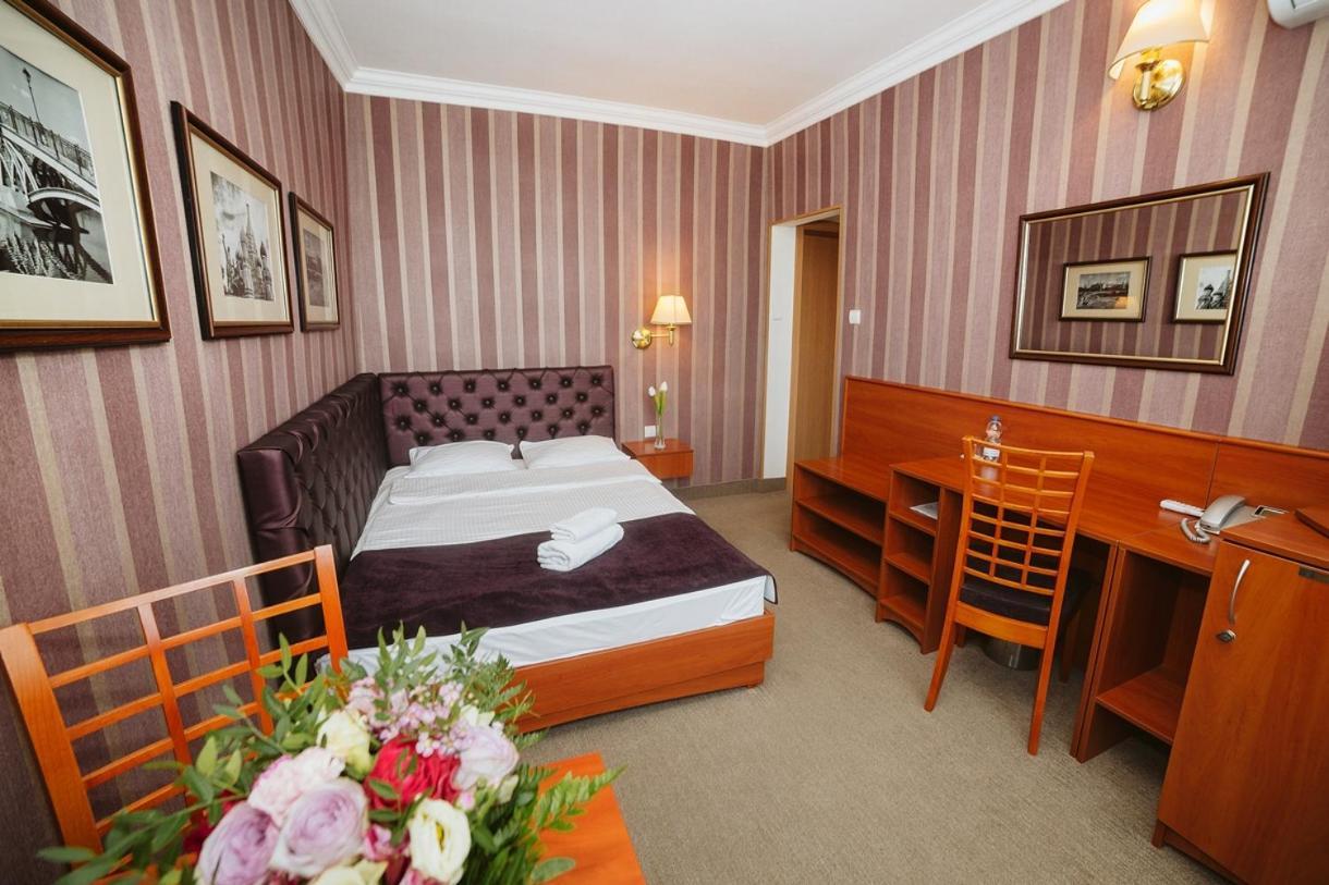 Hotel Europejski Nysa Dış mekan fotoğraf